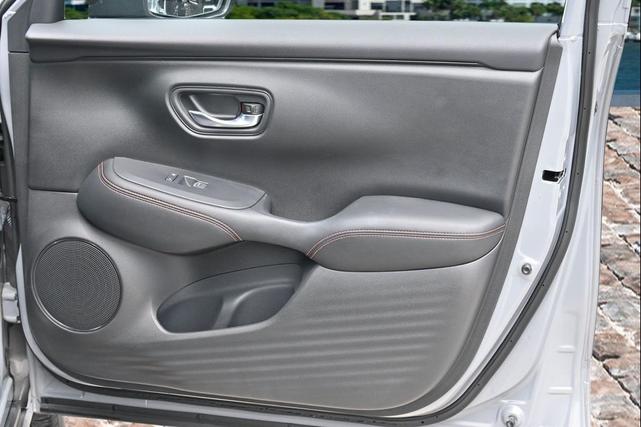 Photo of 2023 Nordic Forest Pearl Honda HR-V