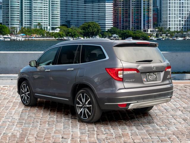 Photo of 2022 Modern Steel Metallic Honda Pilot