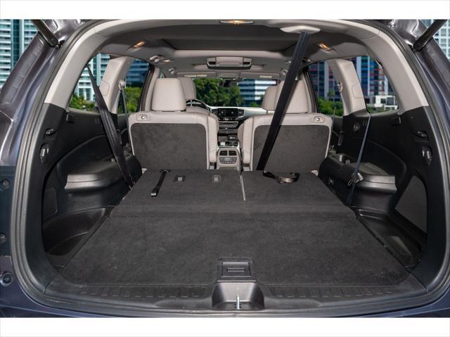 Photo of 2022 Modern Steel Metallic Honda Pilot