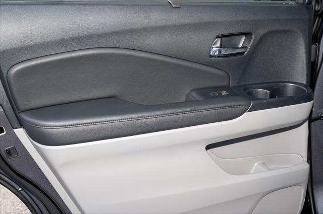 Photo of 2022 Modern Steel Metallic Honda Pilot