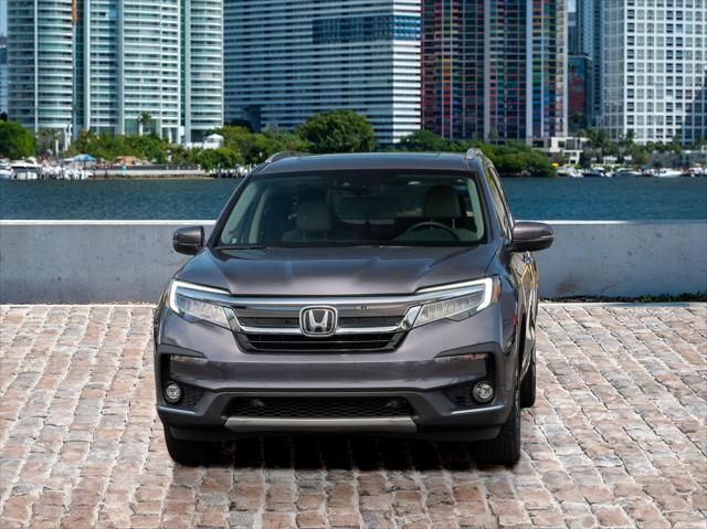 Photo of 2022 Modern Steel Metallic Honda Pilot
