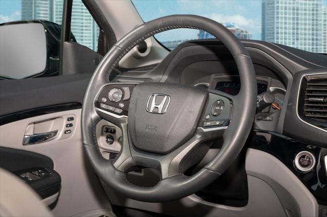 Photo of 2022 Modern Steel Metallic Honda Pilot