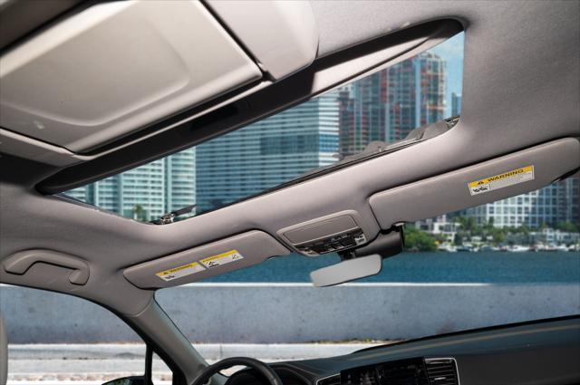 Photo of 2022 Modern Steel Metallic Honda Pilot