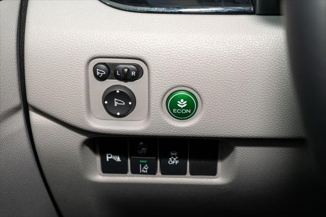 Photo of 2022 Modern Steel Metallic Honda Pilot
