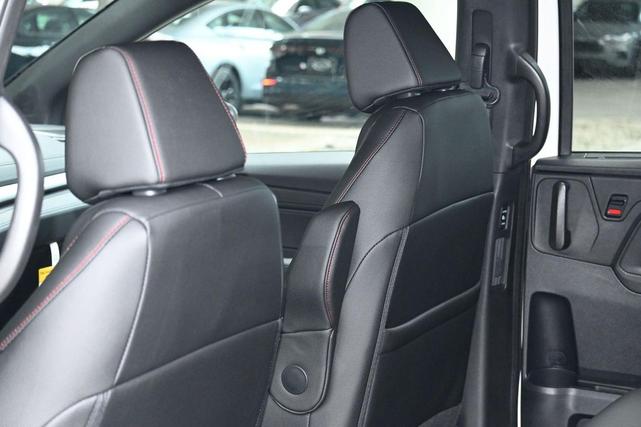 Photo of 2026 Celestial Blue Metallic Honda Odyssey