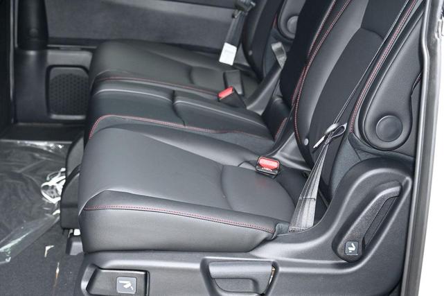 Photo of 2026 Celestial Blue Metallic Honda Odyssey