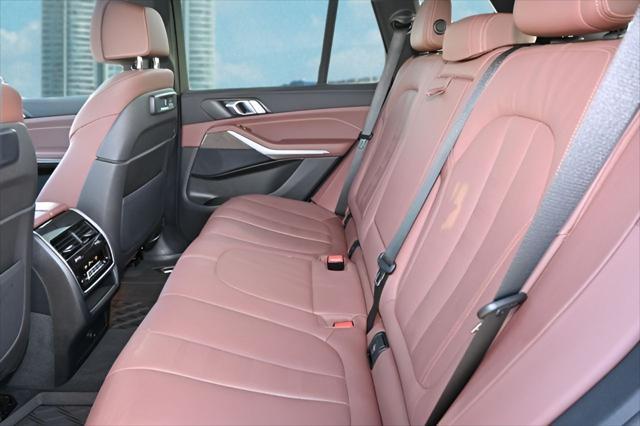 Photo of 2022 Arctic Grey Metallic BMW X5