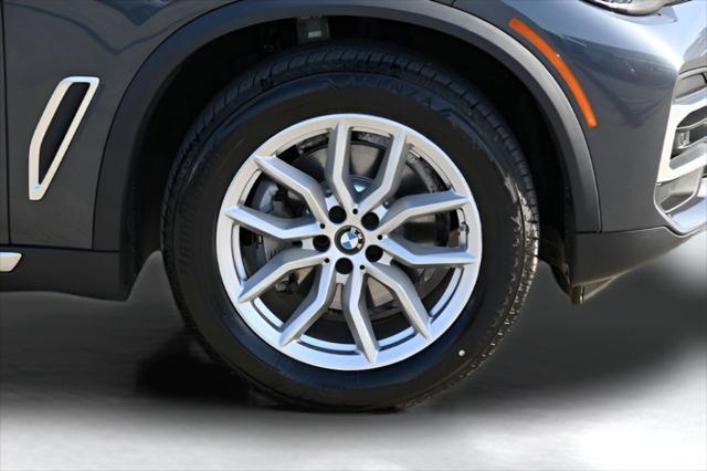 Photo of 2022 Arctic Grey Metallic BMW X5