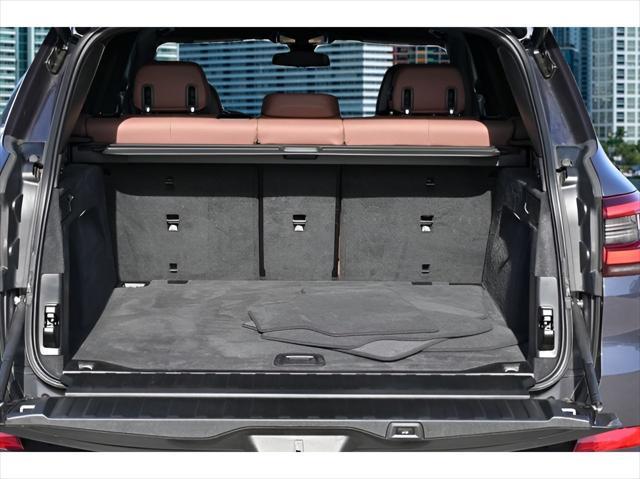 Photo of 2022 Arctic Grey Metallic BMW X5