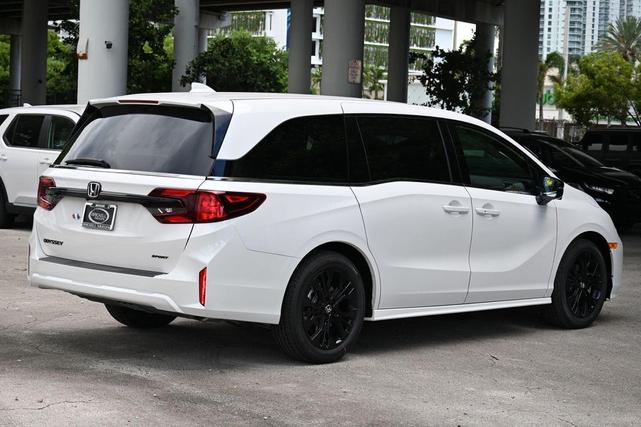 Photo of 2026 Platinum White Pearl Honda Odyssey