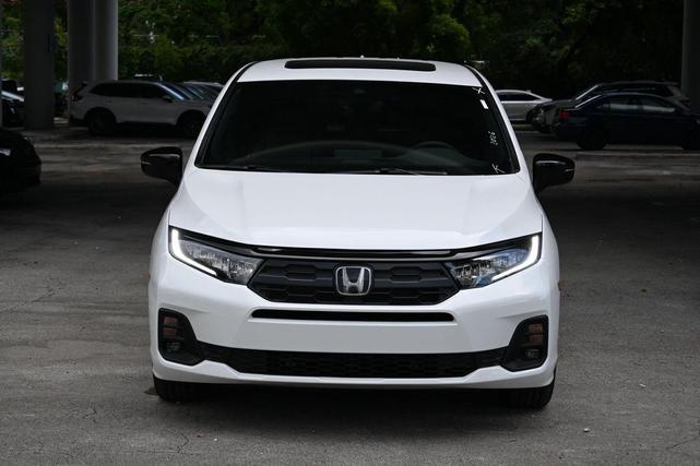 Photo of 2026 Platinum White Pearl Honda Odyssey