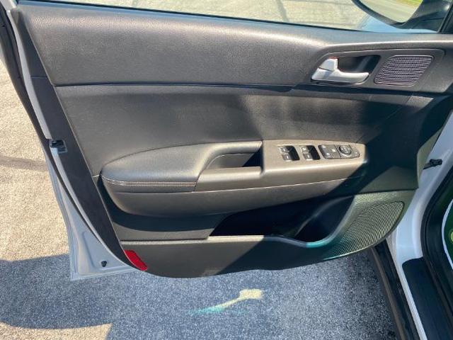 Photo of 2019 Sparkling Silver Kia Sportage