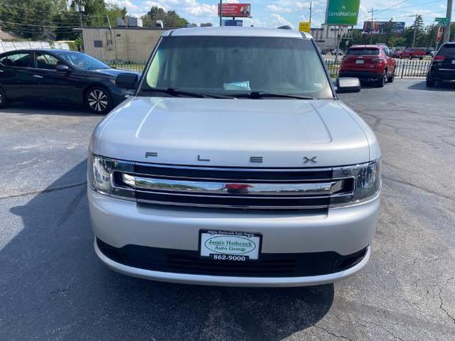 Photo of 2019 Ingot Silver Metallic Ford Flex