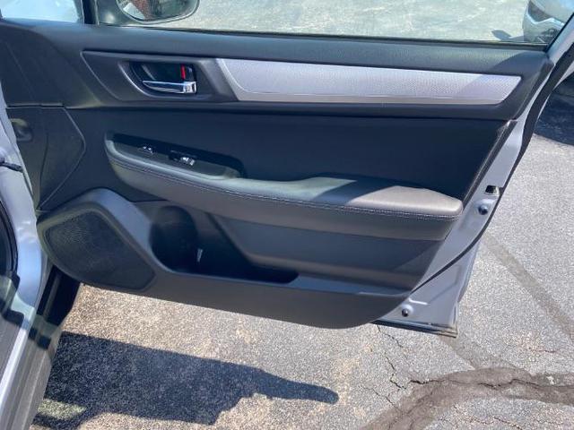 Photo of 2019 Ice Silver Metallic Subaru Outback