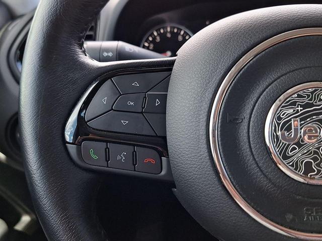 Photo of 2020 Alpine White Clearcoat Jeep Renegade