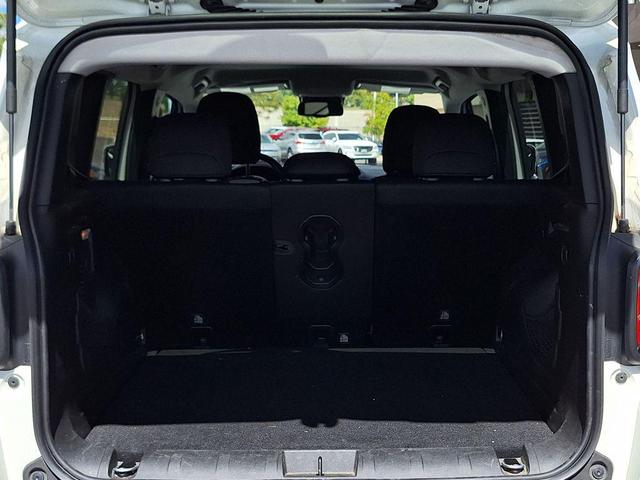 Photo of 2020 Alpine White Clearcoat Jeep Renegade