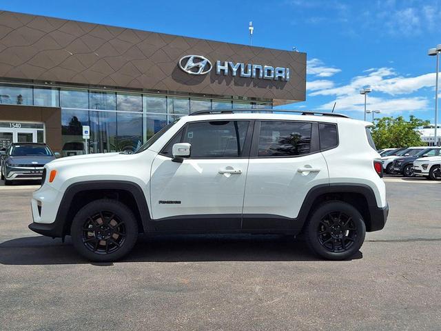 Photo of 2020 Alpine White Clearcoat Jeep Renegade