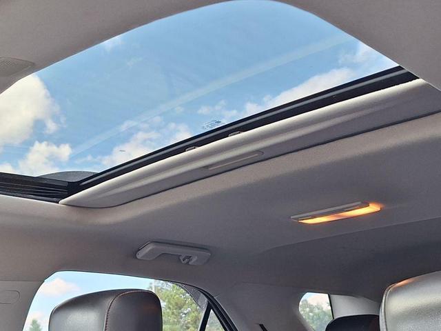 Photo of 2017 Siren Red Tintcoat Chevrolet Equinox