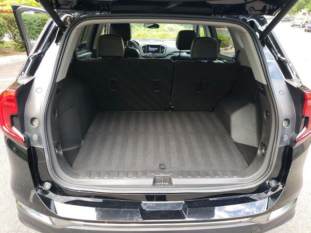 Photo of 2022 Ebony Twilight Metallic GMC Terrain