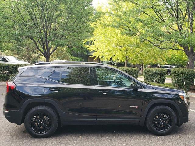 Photo of 2022 Ebony Twilight Metallic GMC Terrain