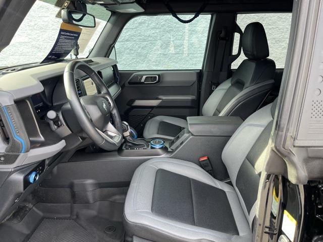 Photo of 2023 Shadow Black Ford Bronco