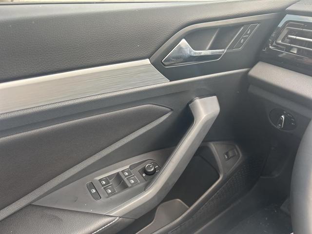 Photo of 2025 Monterey Blue Pearl Volkswagen Jetta
