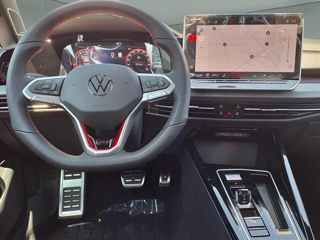 Photo of 2025 Mythos Black Metallic Volkswagen Golf GTI