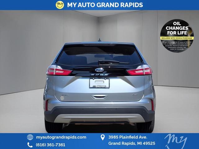 Photo of 2024 Silver Metallic Ford Edge
