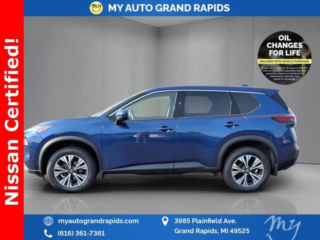 Photo of 2021 Caspian Blue Nissan Rogue