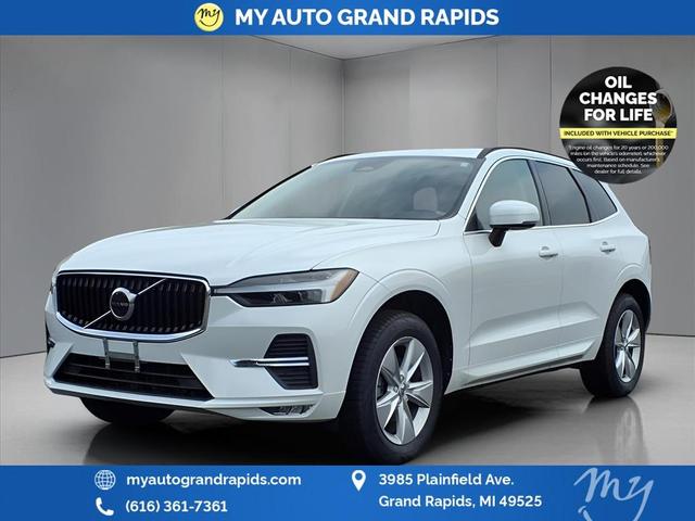 Photo of 2022 Crystal White Metallic Volvo XC60