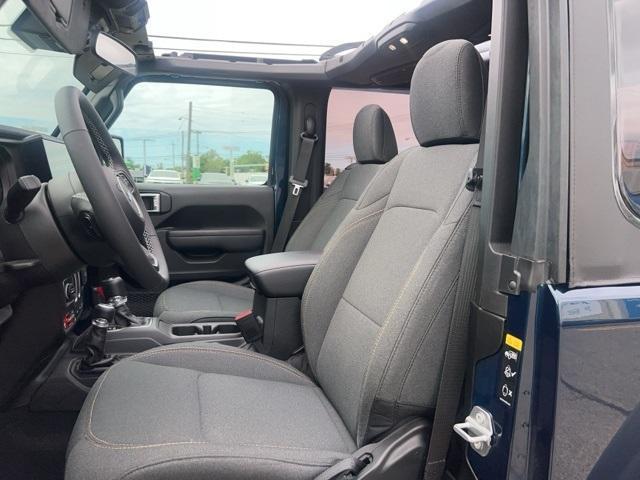 Photo of 2025 Fathom Blue Pearlcoat Jeep Wrangler