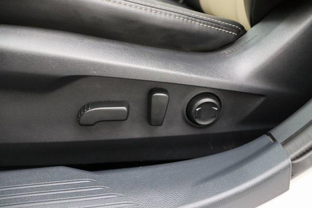 Photo of 2022 Crystal White Pearl Subaru Outback