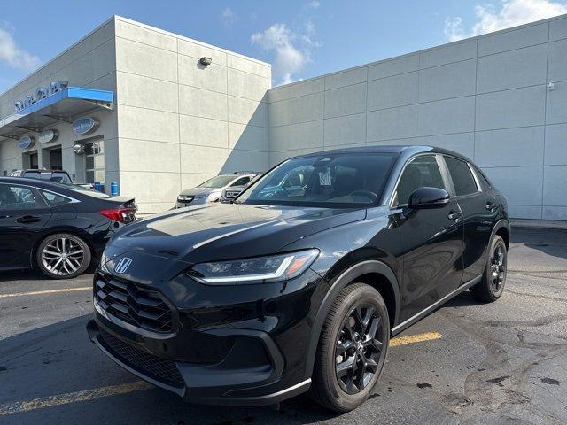 Photo of 2023 Crystal Black Pearl Honda HR-V