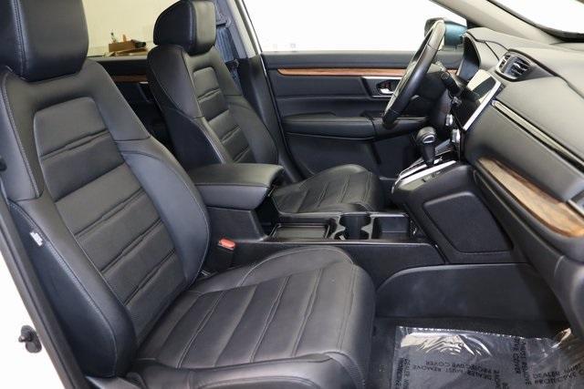 Photo of 2022 Platinum White Pearl Honda CR-V