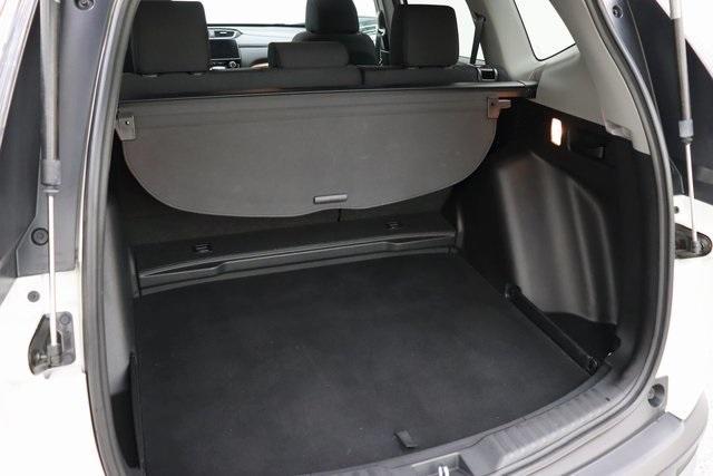 Photo of 2022 Lunar Silver Metallic Honda CR-V
