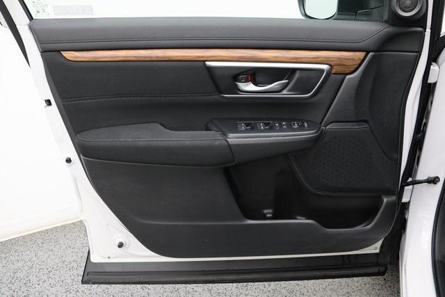 Photo of 2022 Lunar Silver Metallic Honda CR-V