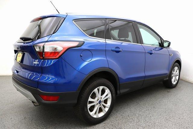 Photo of 2017 Lightning Blue Metallic Ford Escape