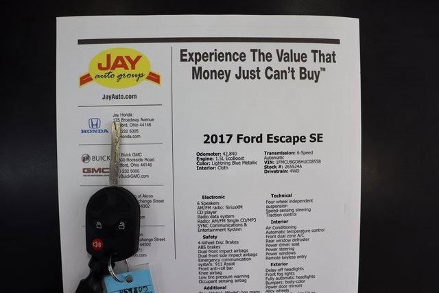 Photo of 2017 Lightning Blue Metallic Ford Escape