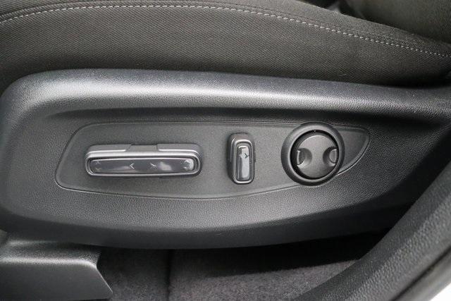 Photo of 2023 Platinum White Pearl Honda CR-V