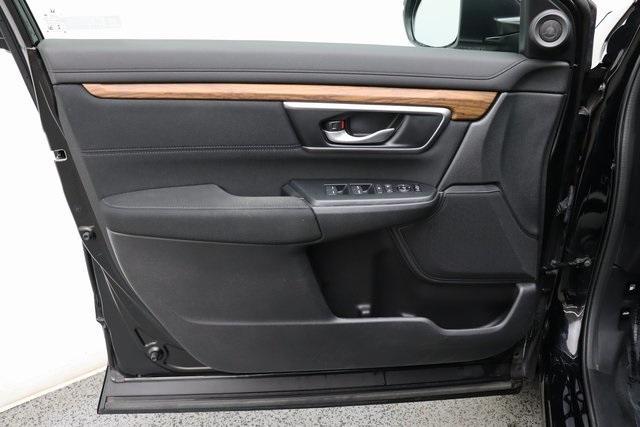 Photo of 2022 Crystal Black Pearl Honda CR-V