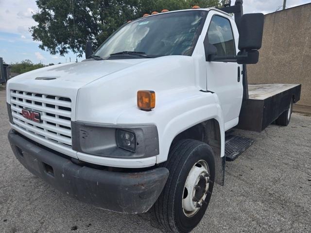 Photo of 2005 Olympic White GMC Jimmy