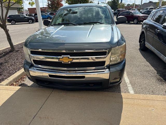 Photo of 2011 Blue Granite Metallic Chevrolet Silverado 1500