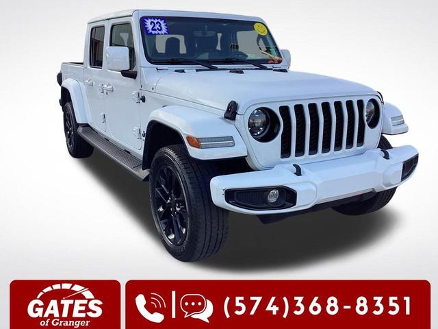 Photo of 2023 Bright White Clearcoat Jeep Gladiator