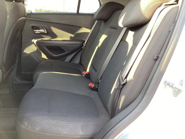 Photo of 2020 Silver Ice Metallic Chevrolet Trax