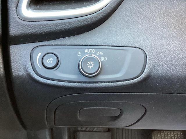 Photo of 2020 Silver Ice Metallic Chevrolet Trax