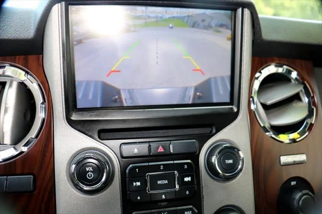 Photo of 2013 WHITE Ford F-250