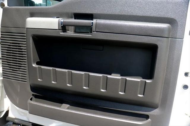Photo of 2013 WHITE Ford F-250