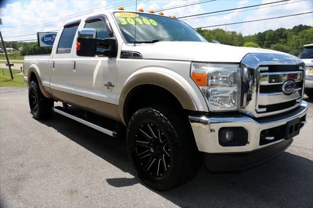 Photo of 2013 WHITE Ford F-250