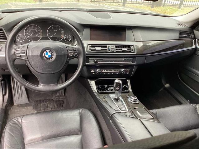 Photo of 2011 Dark Graphite Metallic BMW 535
