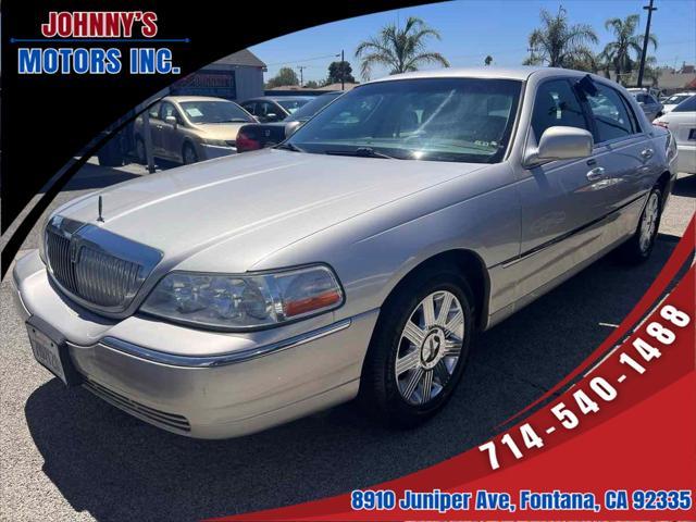 2005 Lincoln Town Car